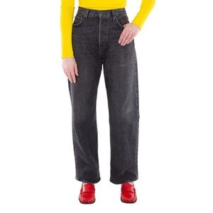 Agolde Fran Jeans in Marble Black Retails $415
Style A9157-1346 Size 23